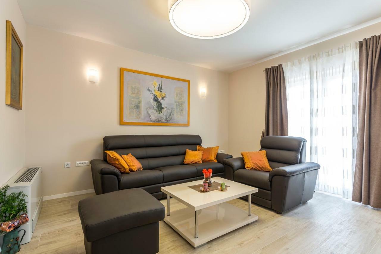 Villa Flores Rogoznica  Eksteriør billede