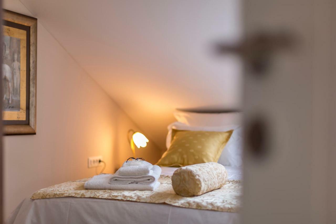 Villa Flores Rogoznica  Eksteriør billede